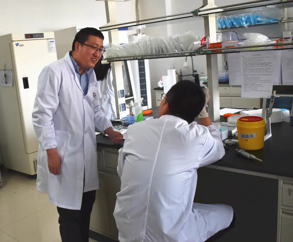 兰州单克隆抗体“拓荒者”：生物界“海归”结缘“一只羊”
